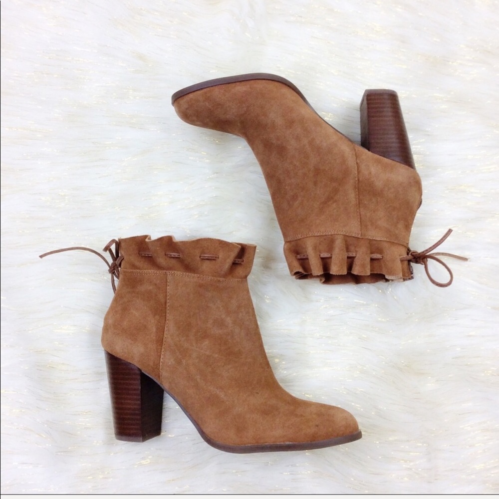Crown & Ivy Marcella Ruffle Bootie 7.5M